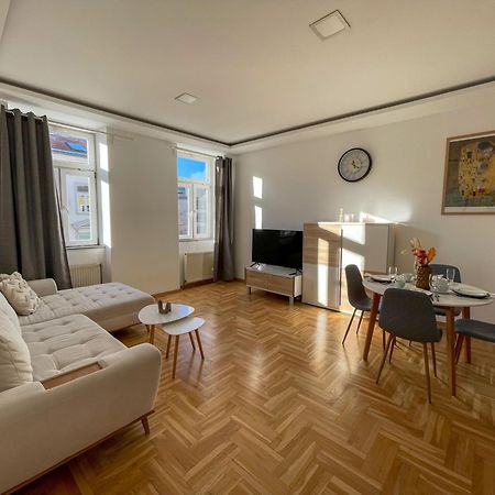 Schoene Eigentumswohnung Im 10 Bezirk Vienna Exterior photo